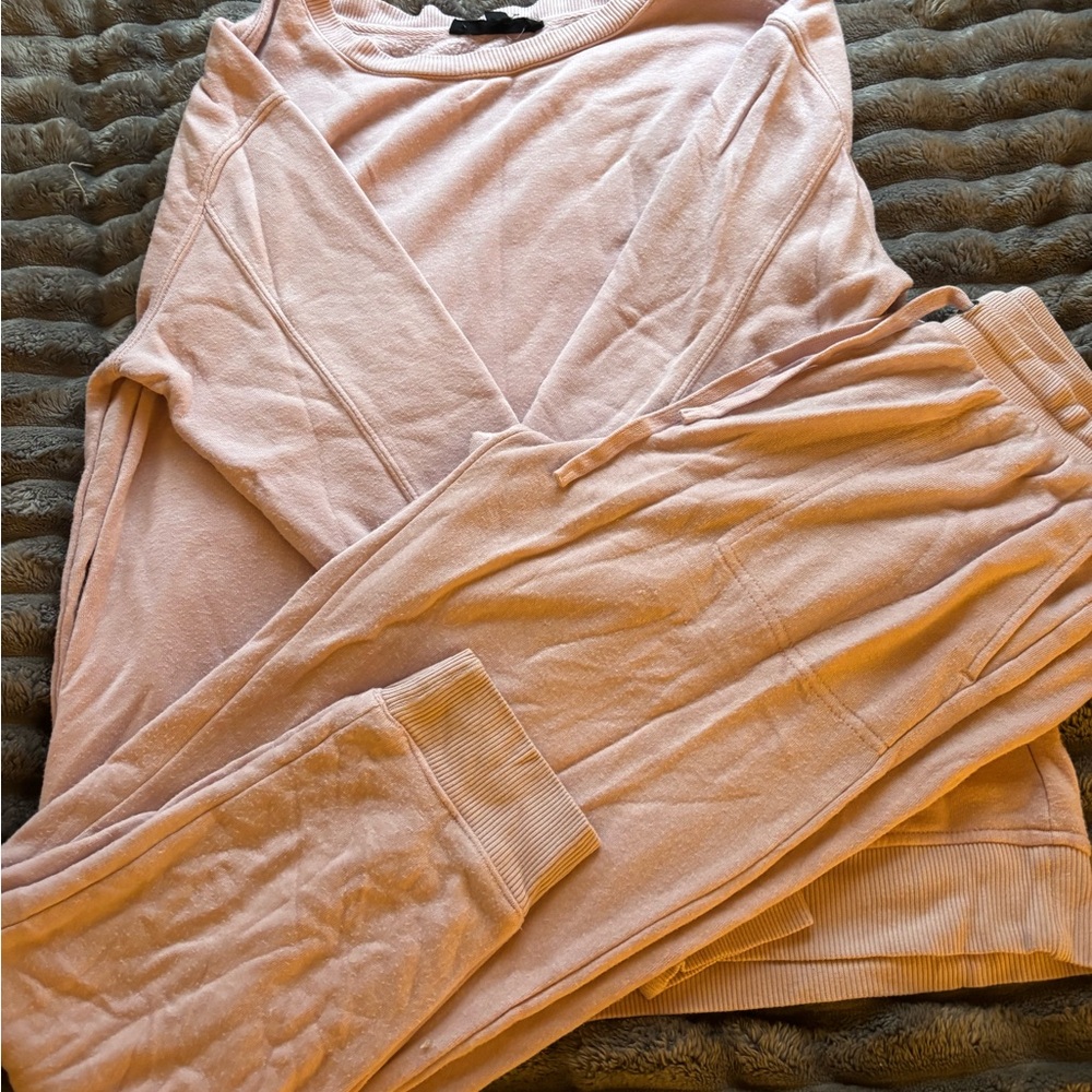 Cozy Pink Lounge Set